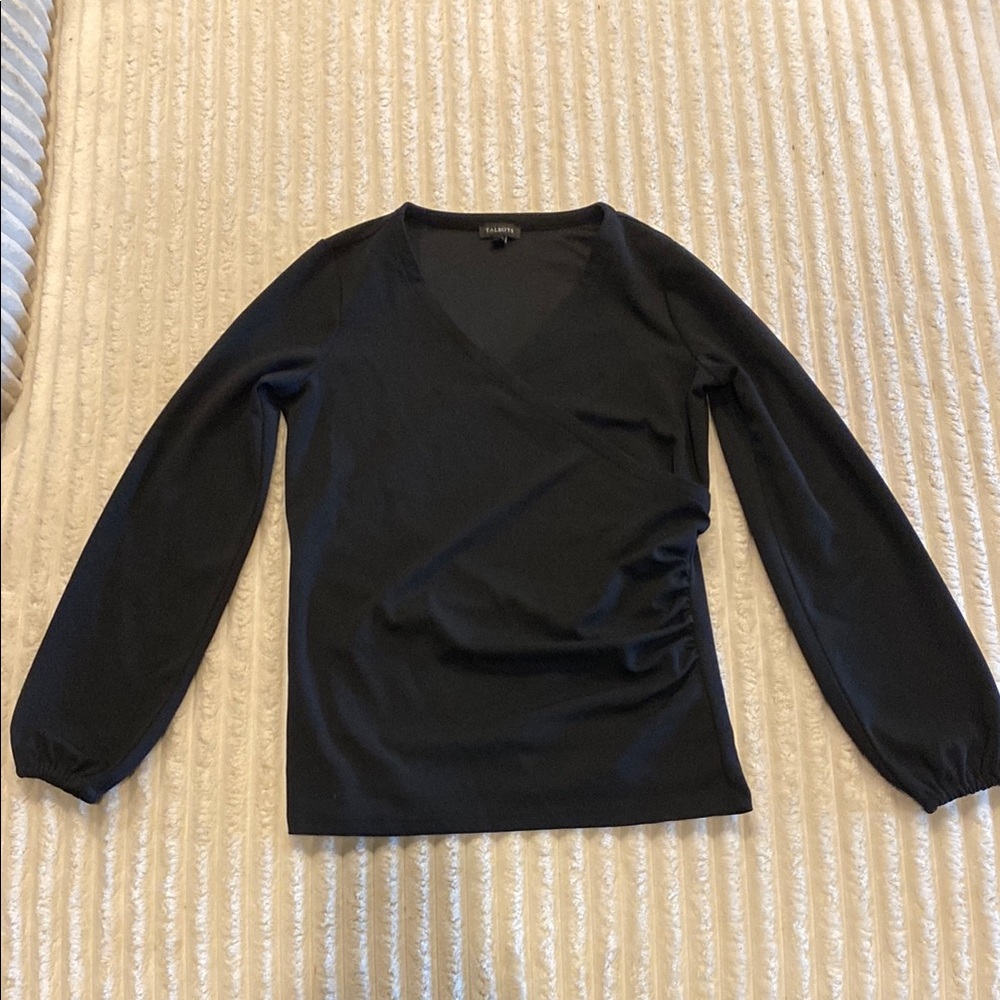 Elegant Black V-Neck Women's Top